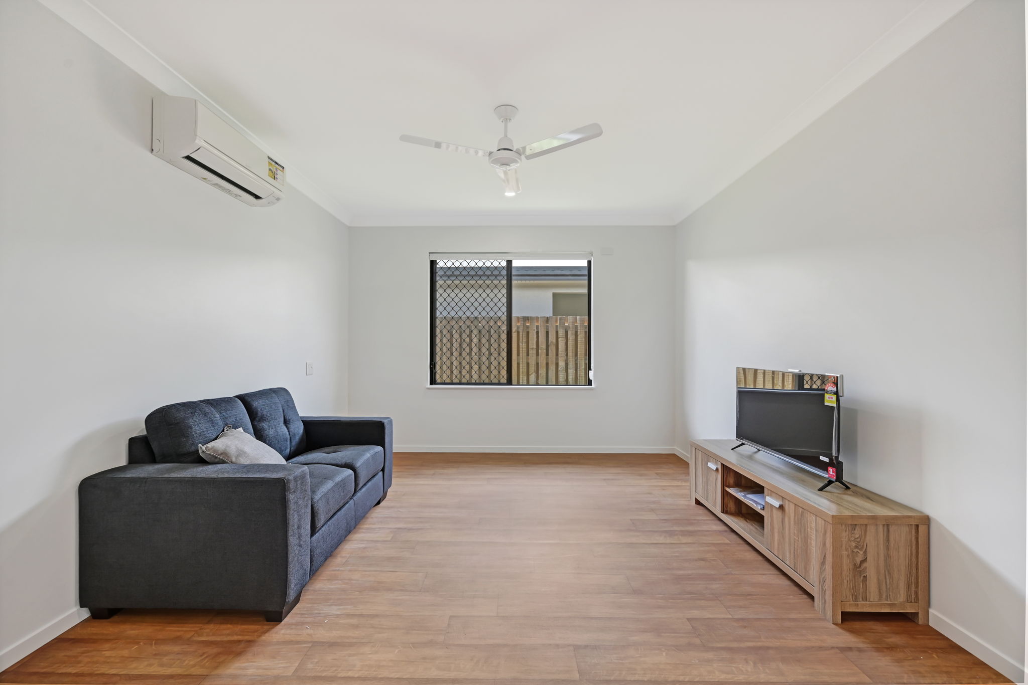 2 SDA Rooms + Media room + OOA, in Mount Louisa — Home image 11