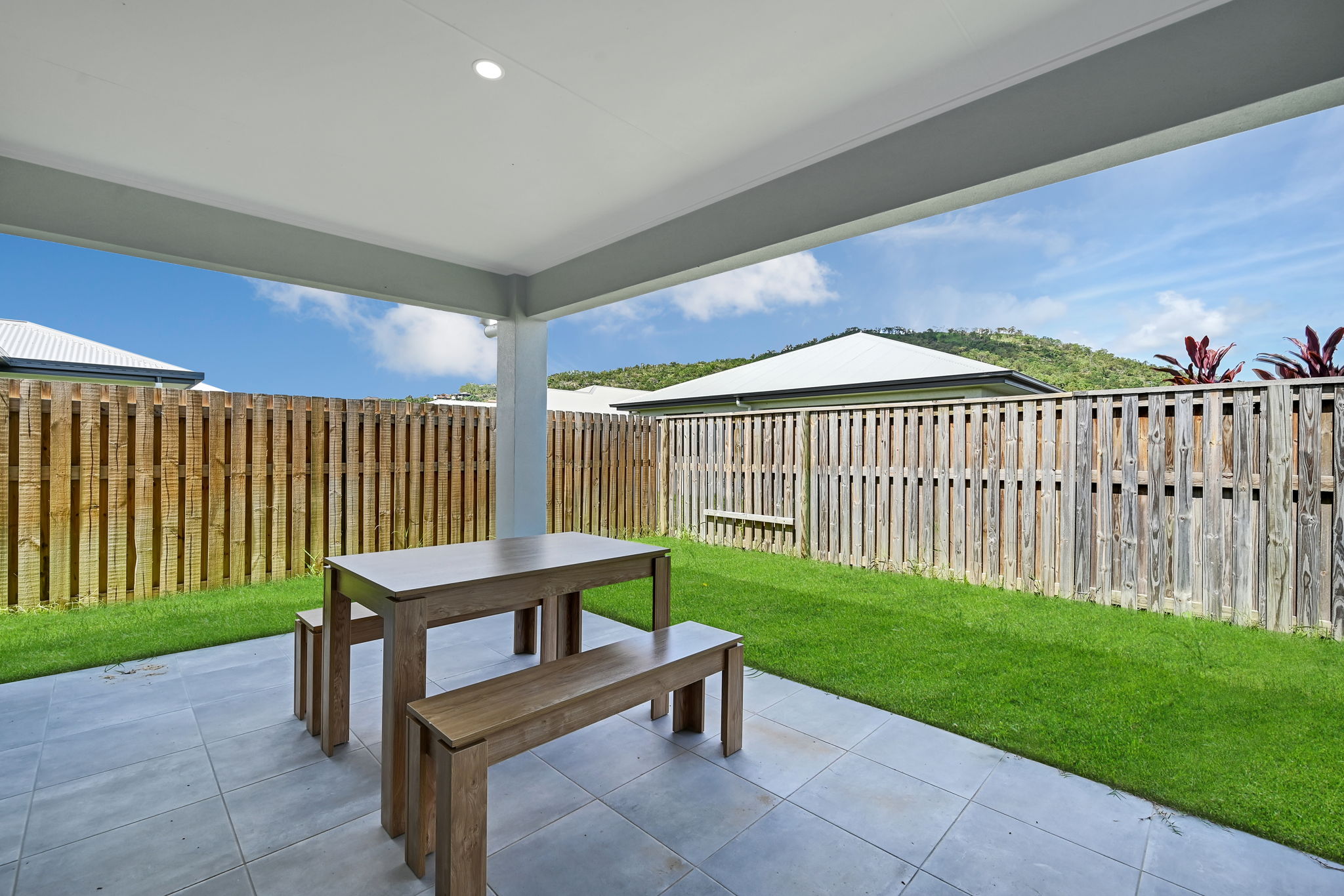 2 SDA Rooms + Media room + OOA, in Mount Louisa — Home image 15