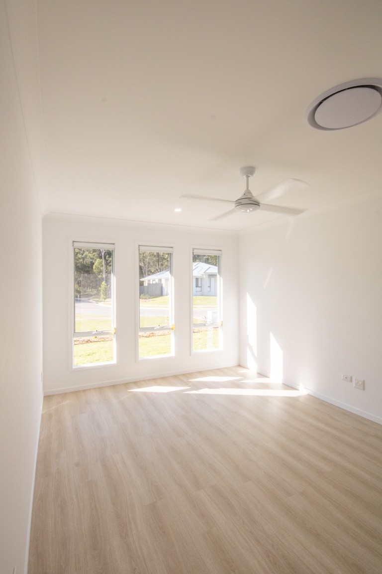 4 BR Improved Livability Home OOA- Torquay, Hervey Bay — Home image 3