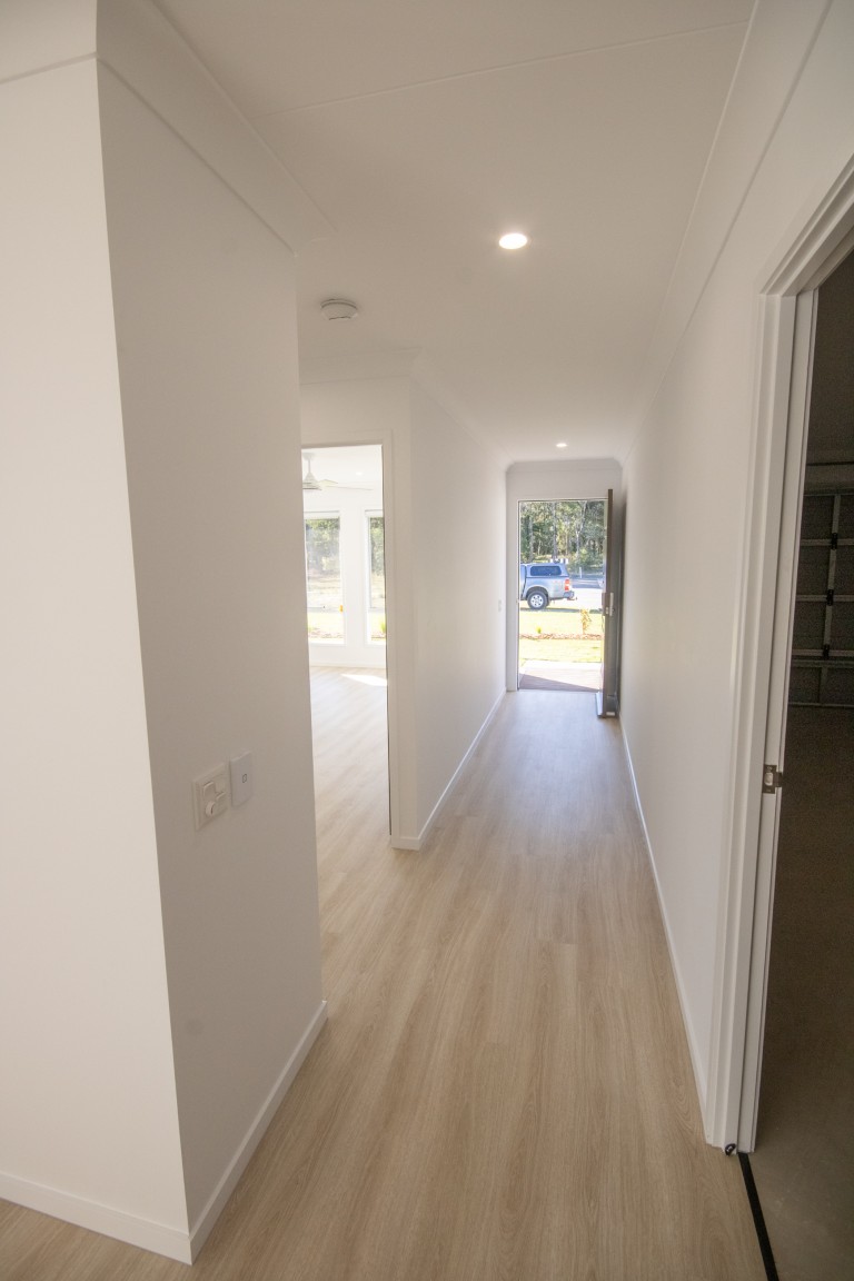 4 BR Improved Livability Home OOA- Torquay, Hervey Bay — Home image 17