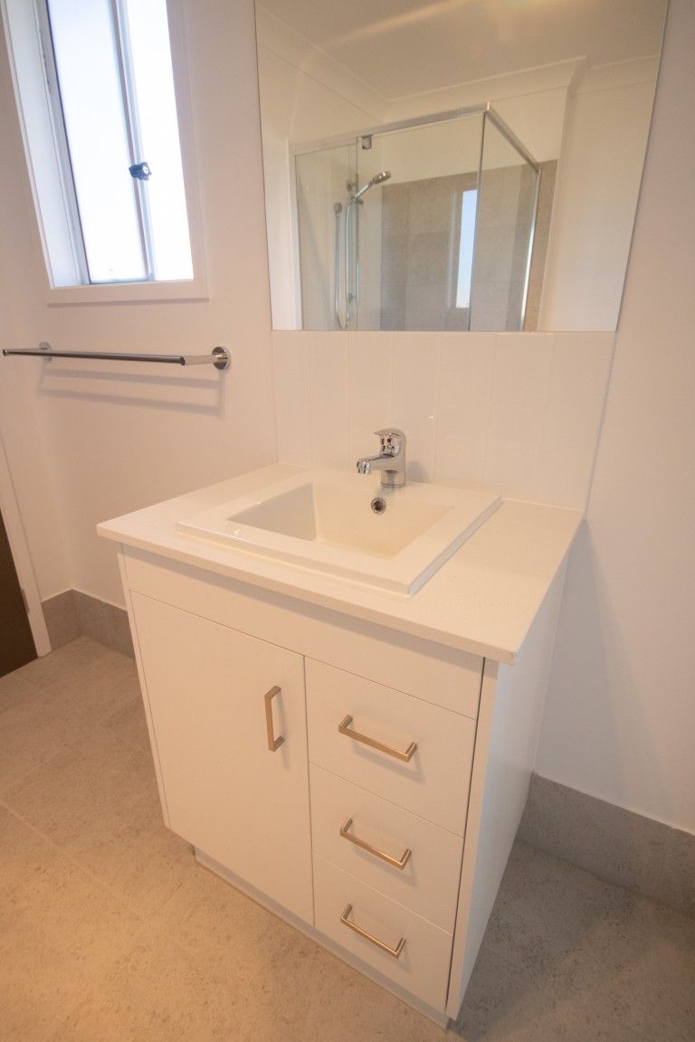 4 BR Improved Livability Home OOA- Torquay, Hervey Bay — Home image 5