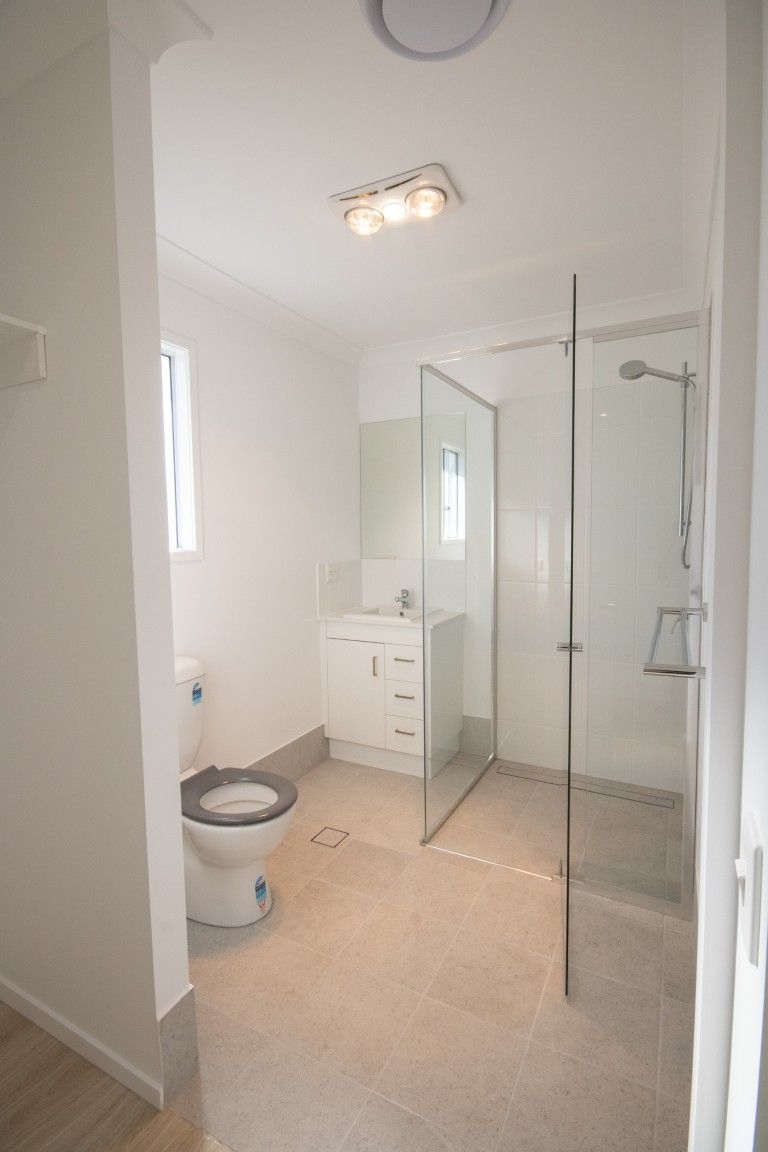 4 BR Improved Livability Home OOA- Torquay, Hervey Bay — Home image 8