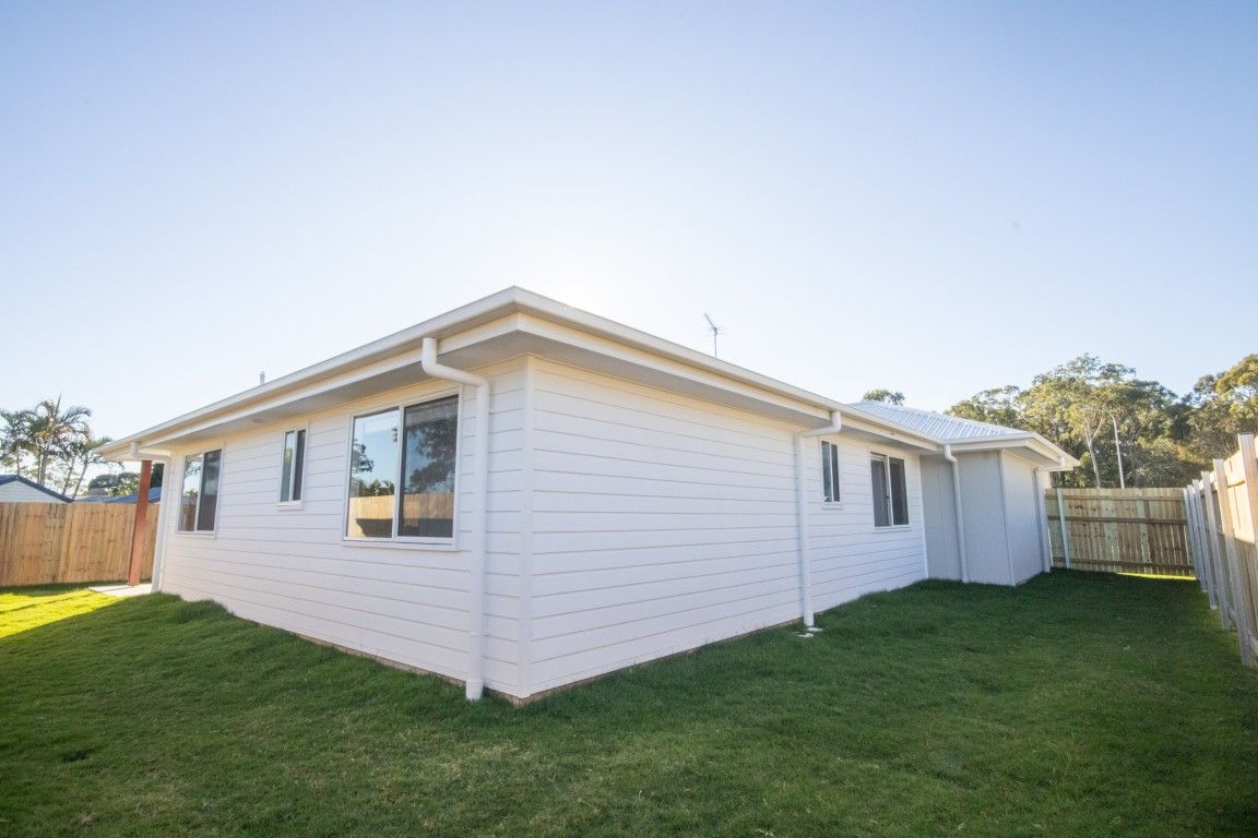 4 BR Improved Livability Home OOA- Torquay, Hervey Bay — Home image 10