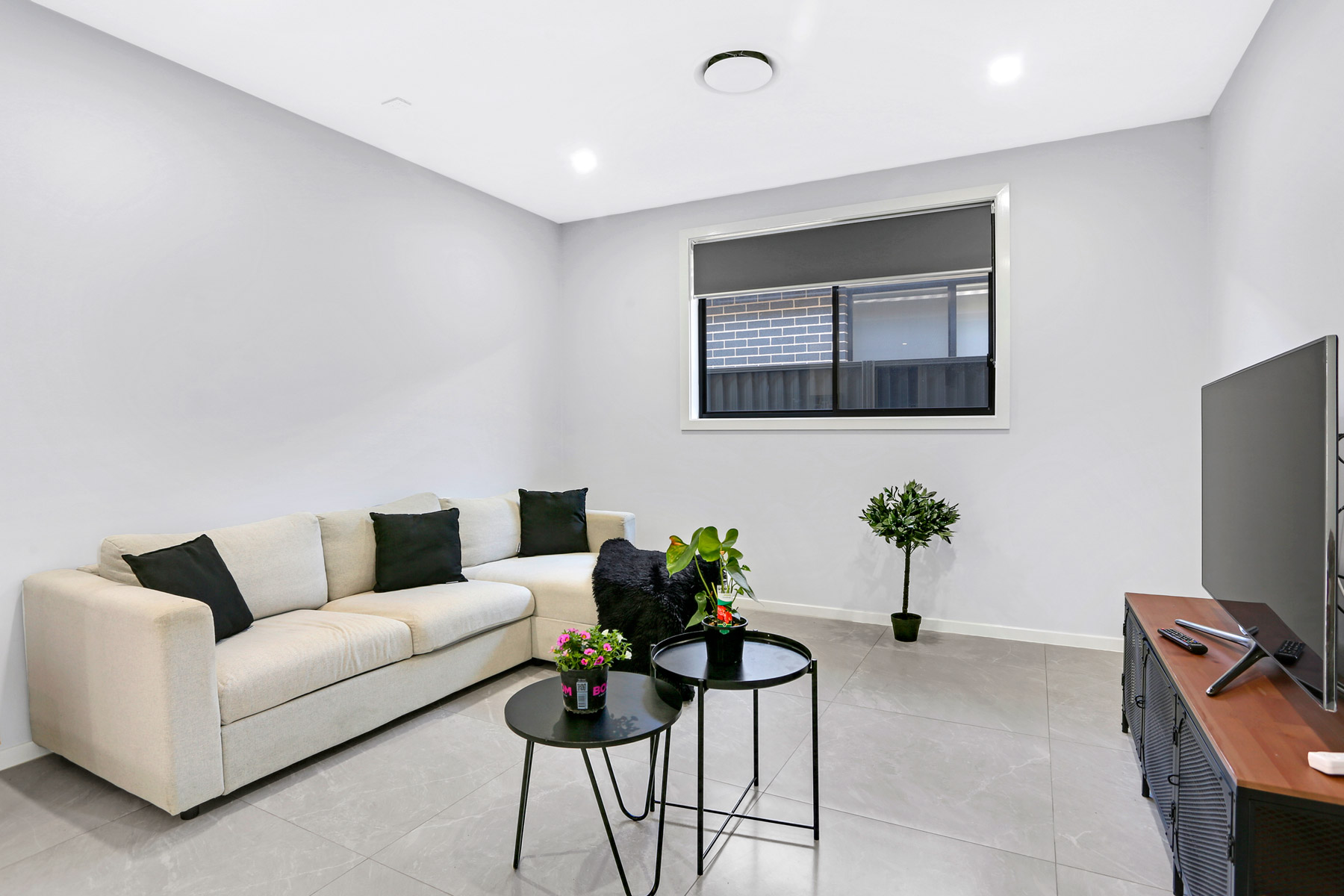 1 Vacancy  - ALL FEMALE SIL HOME - Wheelchair Access — Home image 3