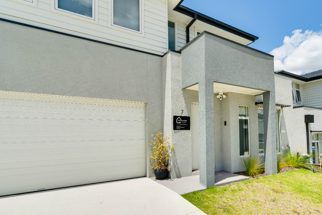 Deluxe 3-Bedroom SIL/STA Townhouse - Calm Setting - Carrum Downs — Home image 9