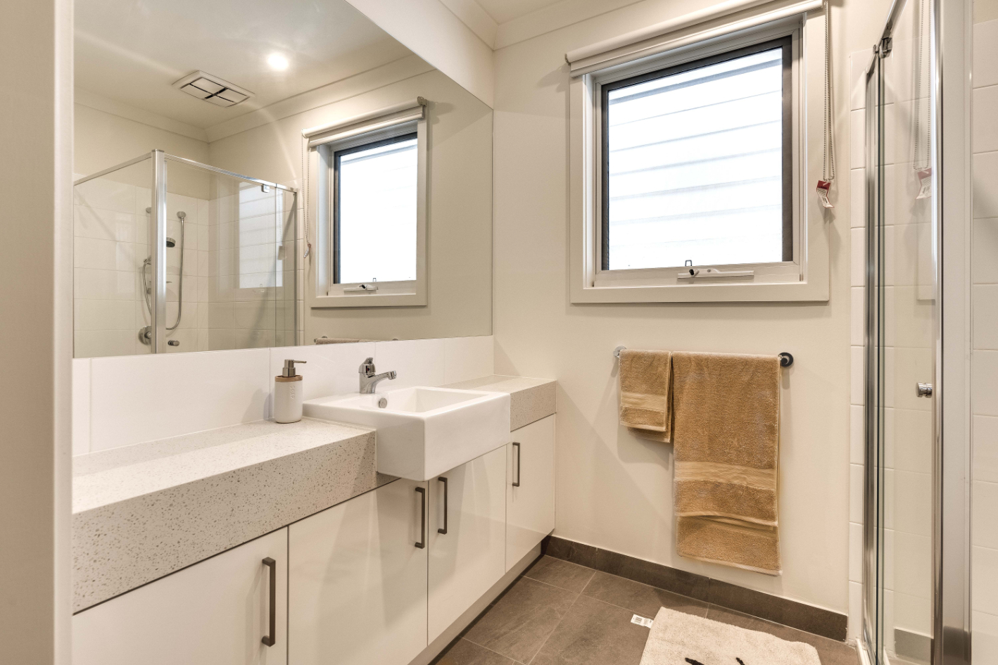 Deluxe 3-Bedroom SIL/STA Townhouse - Calm Setting - Carrum Downs — Home image 15