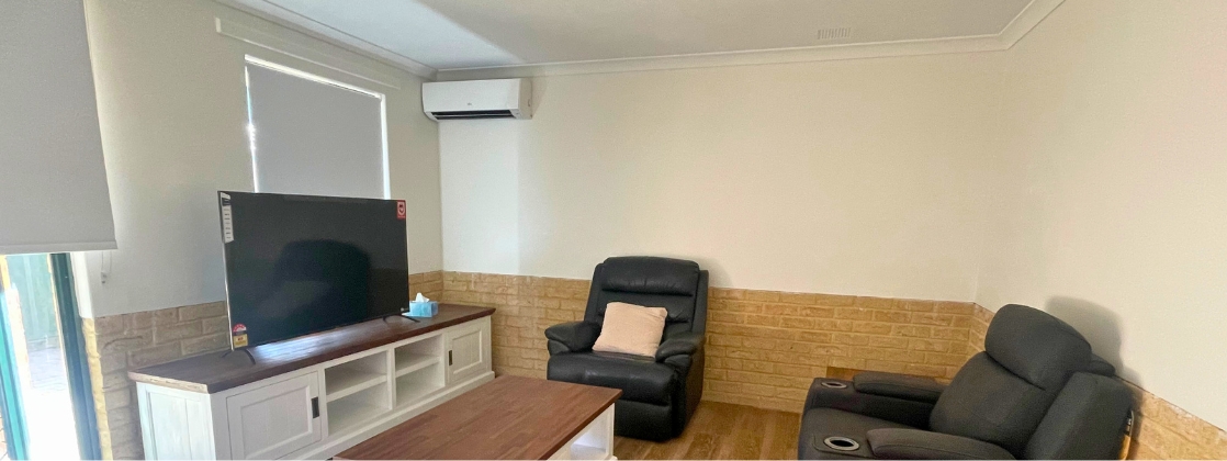 Spacious 4-Beedroom home in Bentley WA — Home image 5