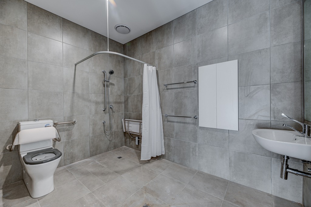 Contemporary comfort in a bright, open 3 bedroom house in Cranbourne — Home image 9