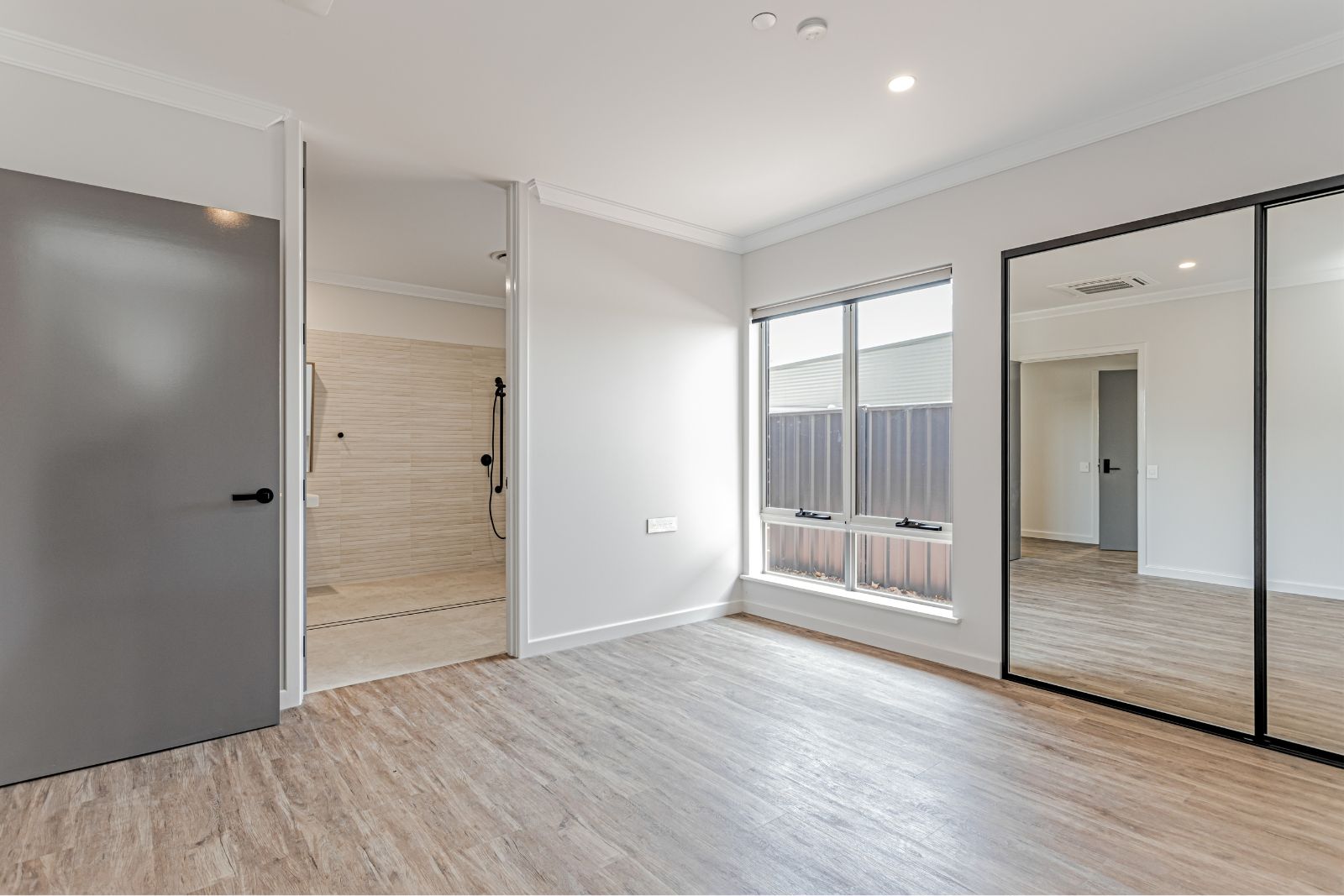 Custom Designed Villas In The Heart of Albany Disability Accommodation — Home image 13