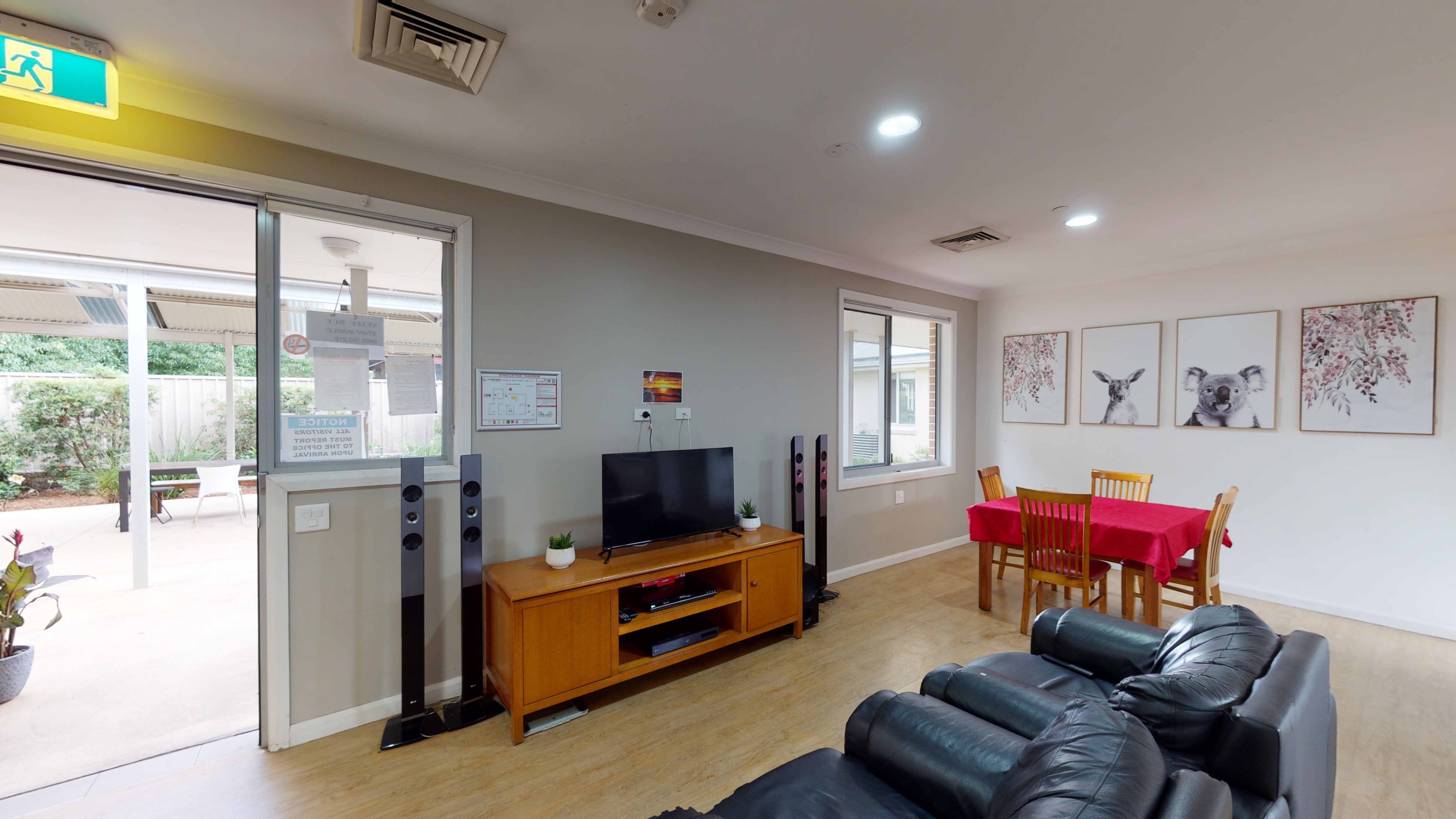 Light-filled spacious villa Mount Druitt — Home image 4