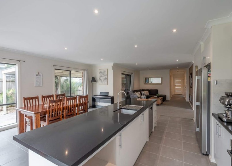 Mary Street — Home image 3