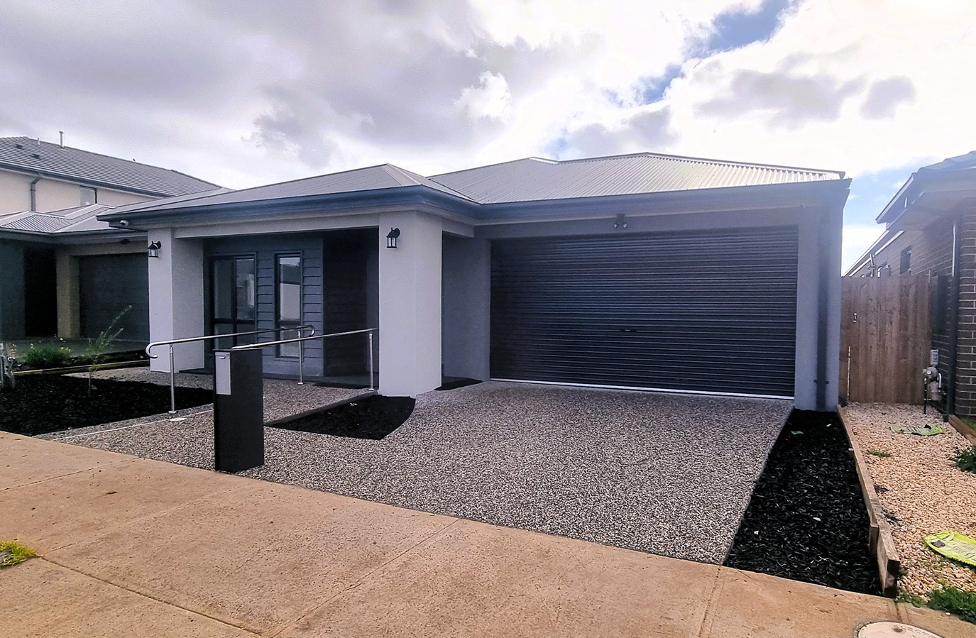 Brand New SDA HPS Home in Manor Lakes, Bring your own supports! — Home image 2