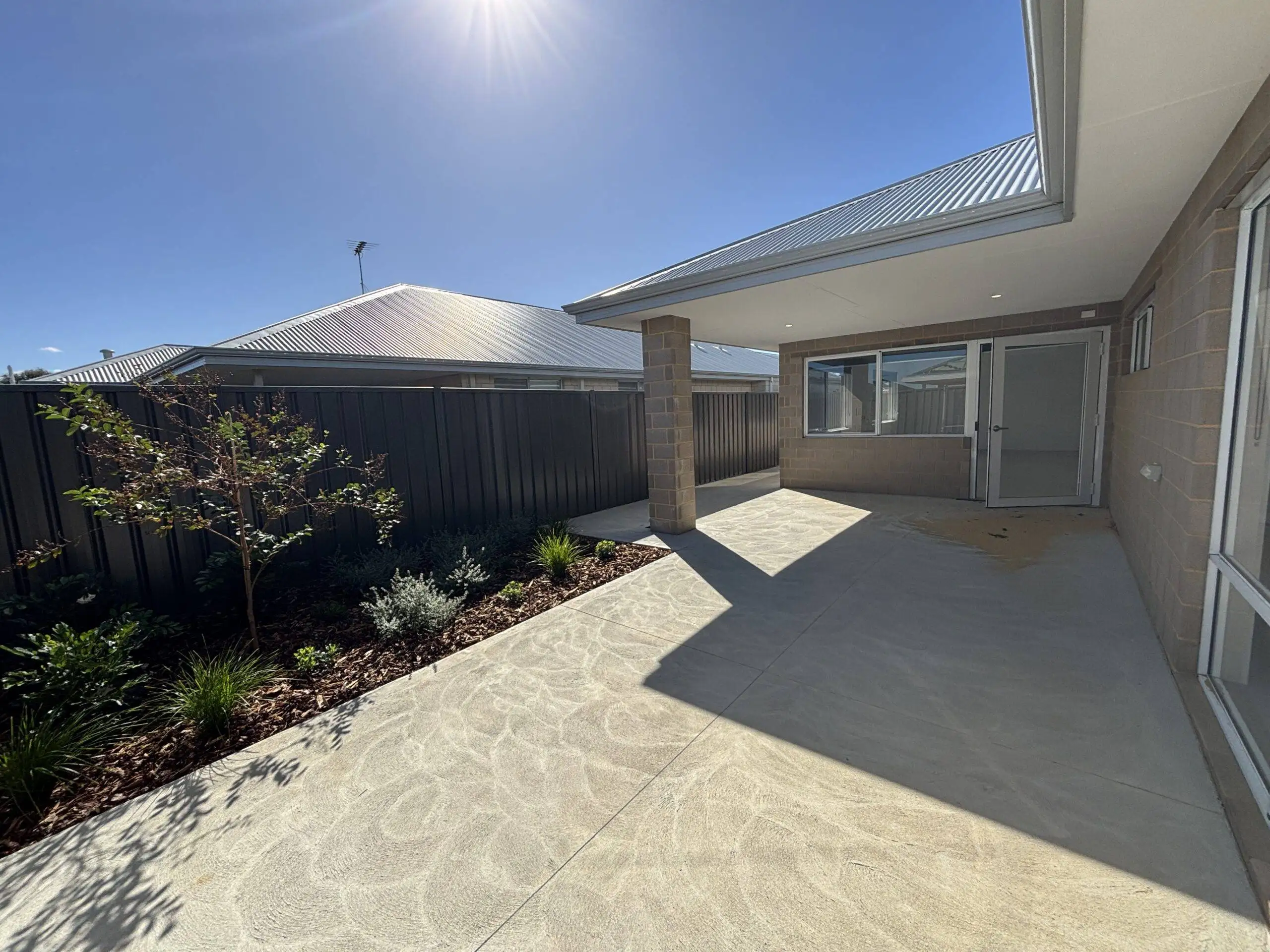 Hilbert SIL House — Home image 2