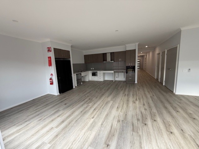Where Comfort Meets Care: A Haven in Thornhill Park — Home image 8