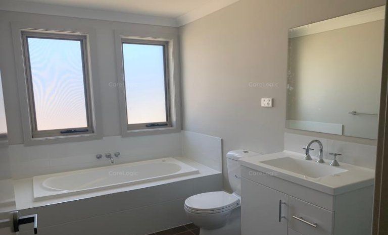 Town House in Hamlyn Terrace — Home image 3