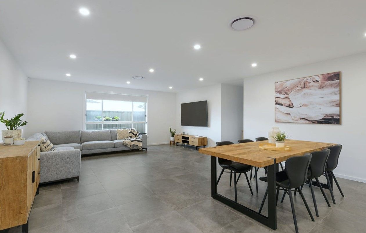 SIL - Wongawilli (Male or Female - Younger age) — Home image 5
