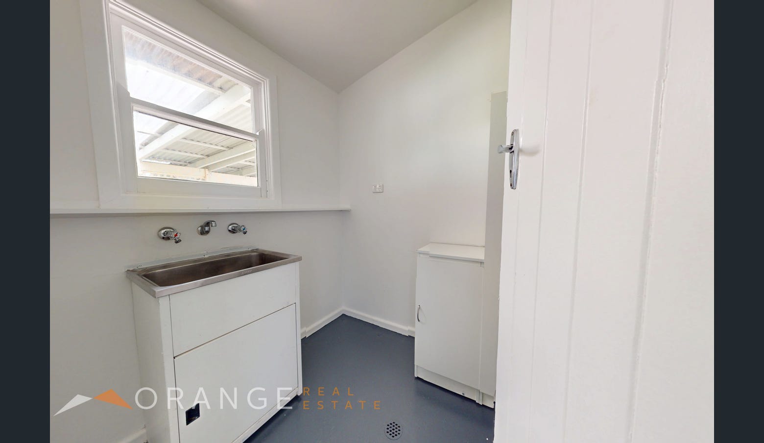379 Lords Place, Orange, NSW 2800 — Home image 2