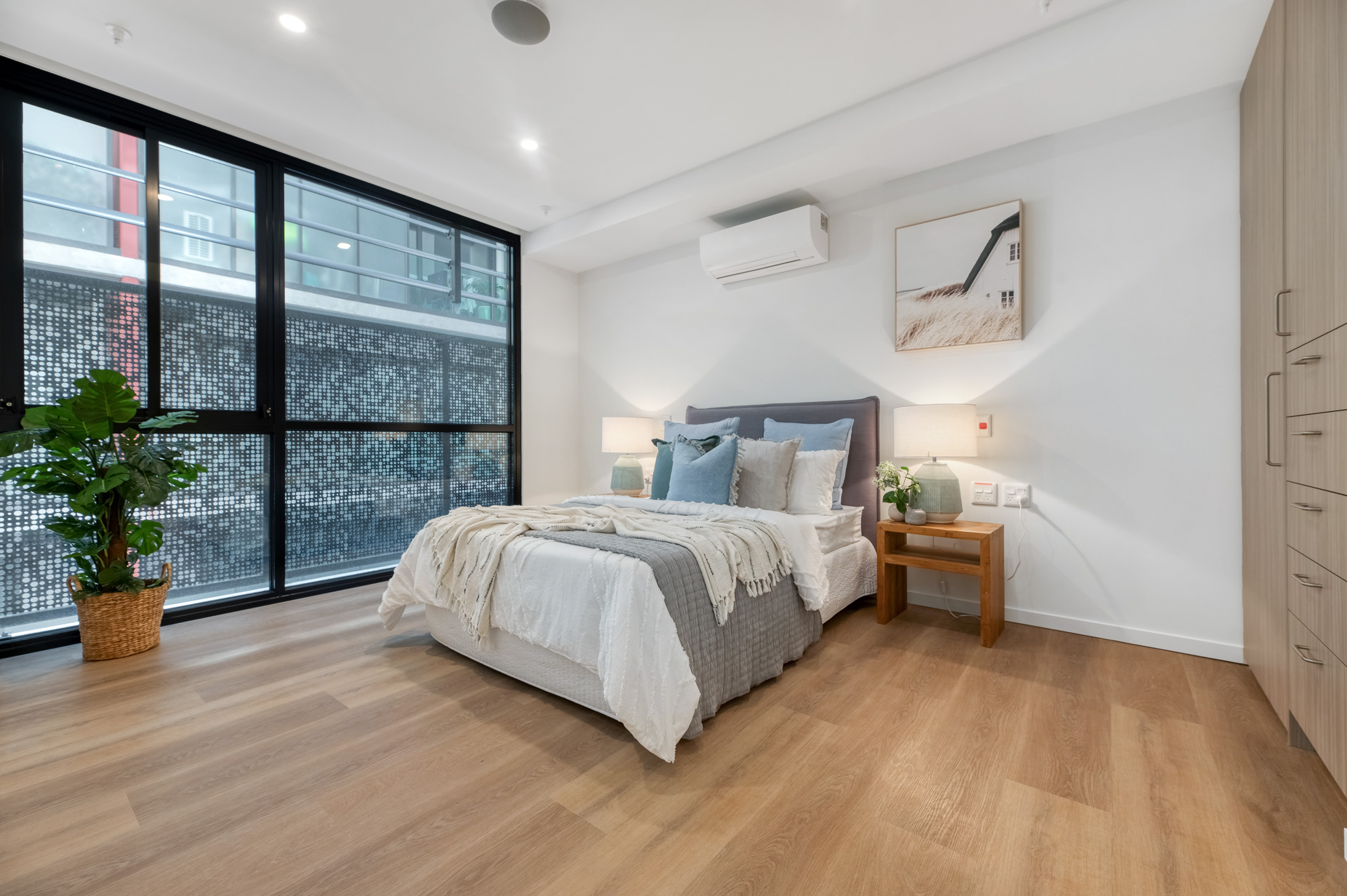 Essendon: High Physical Support apartment — Home image 2