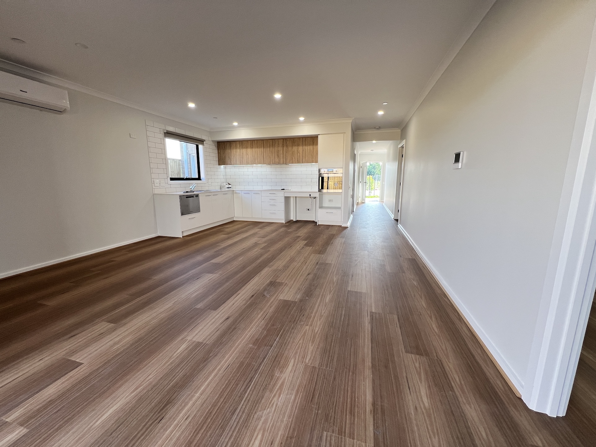 Comfort and Convenience in Established Tarneit – 2 Bedroom + OOA HPS Home — Home image 3