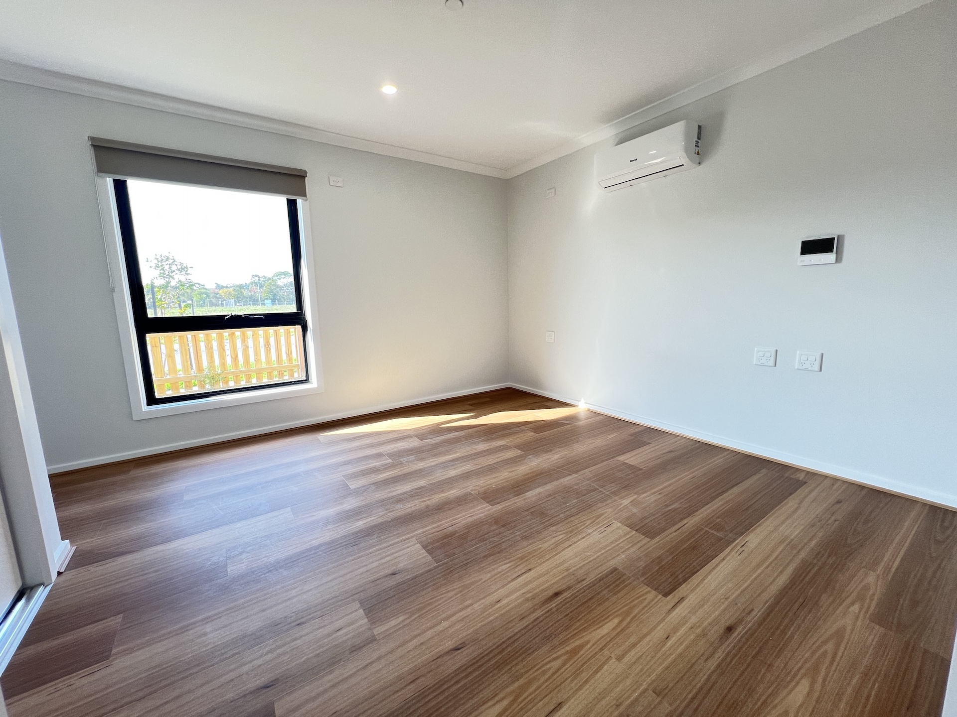 Comfort and Convenience in Established Tarneit – 2 Bedroom + OOA HPS Home — Home image 6