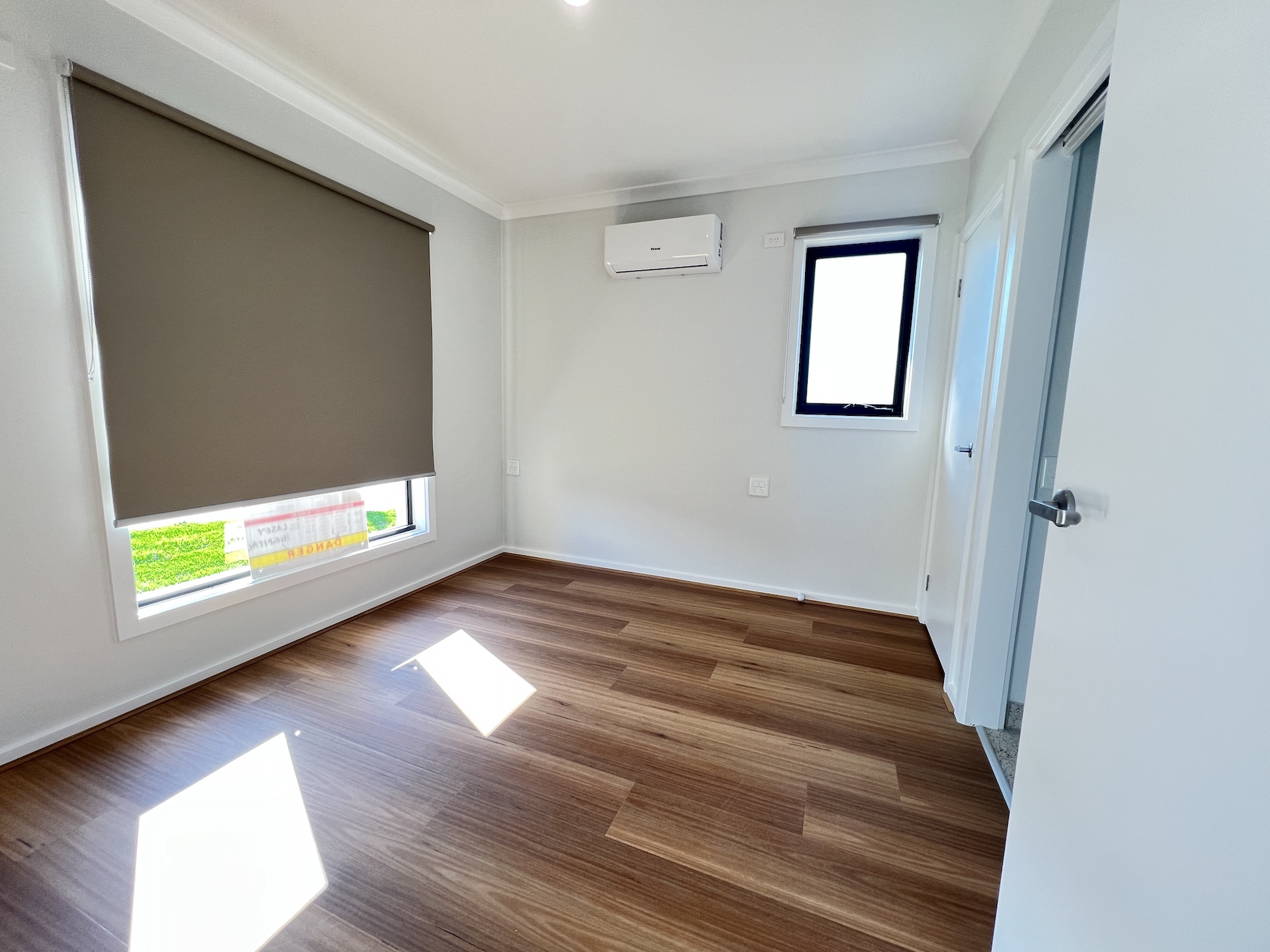 Comfort and Convenience in Established Tarneit – 2 Bedroom + OOA HPS Home — Home image 7