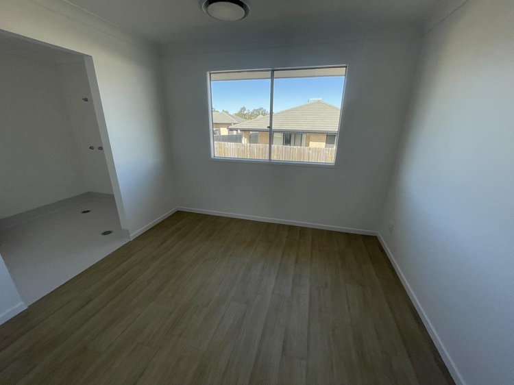 Teodo St, Edmonton | Two Bedroom Robust Duplex in Edmonton — Home image 4