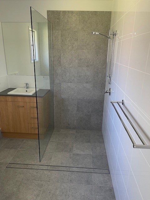 BURRUM HEADS, FRASER COAST QLD – IMPROVED LIVEABILITY HOUSE — Home image 4