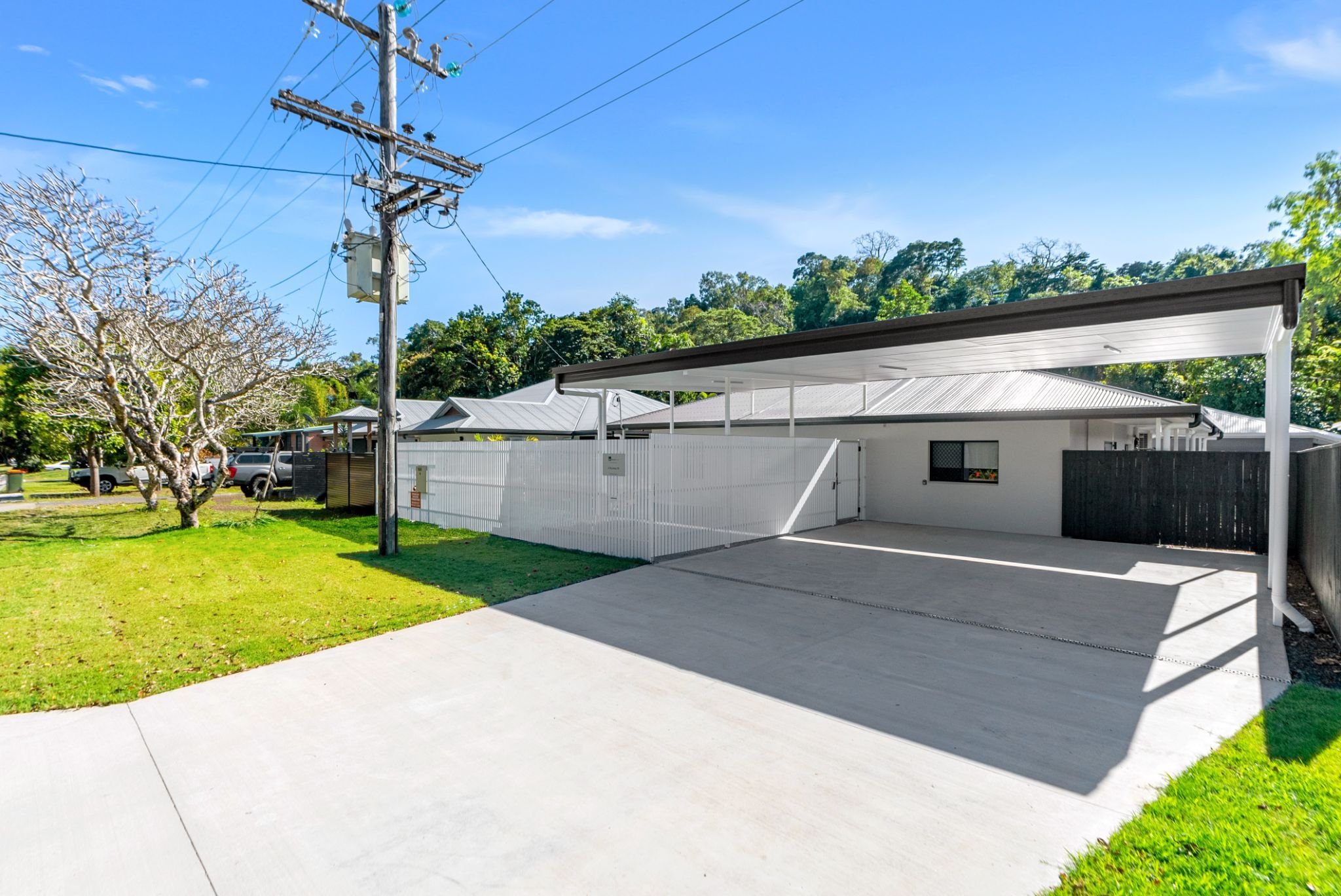 Yorkeys Knob SDA (HPS) House - Close to shops and beach! — Home image 6