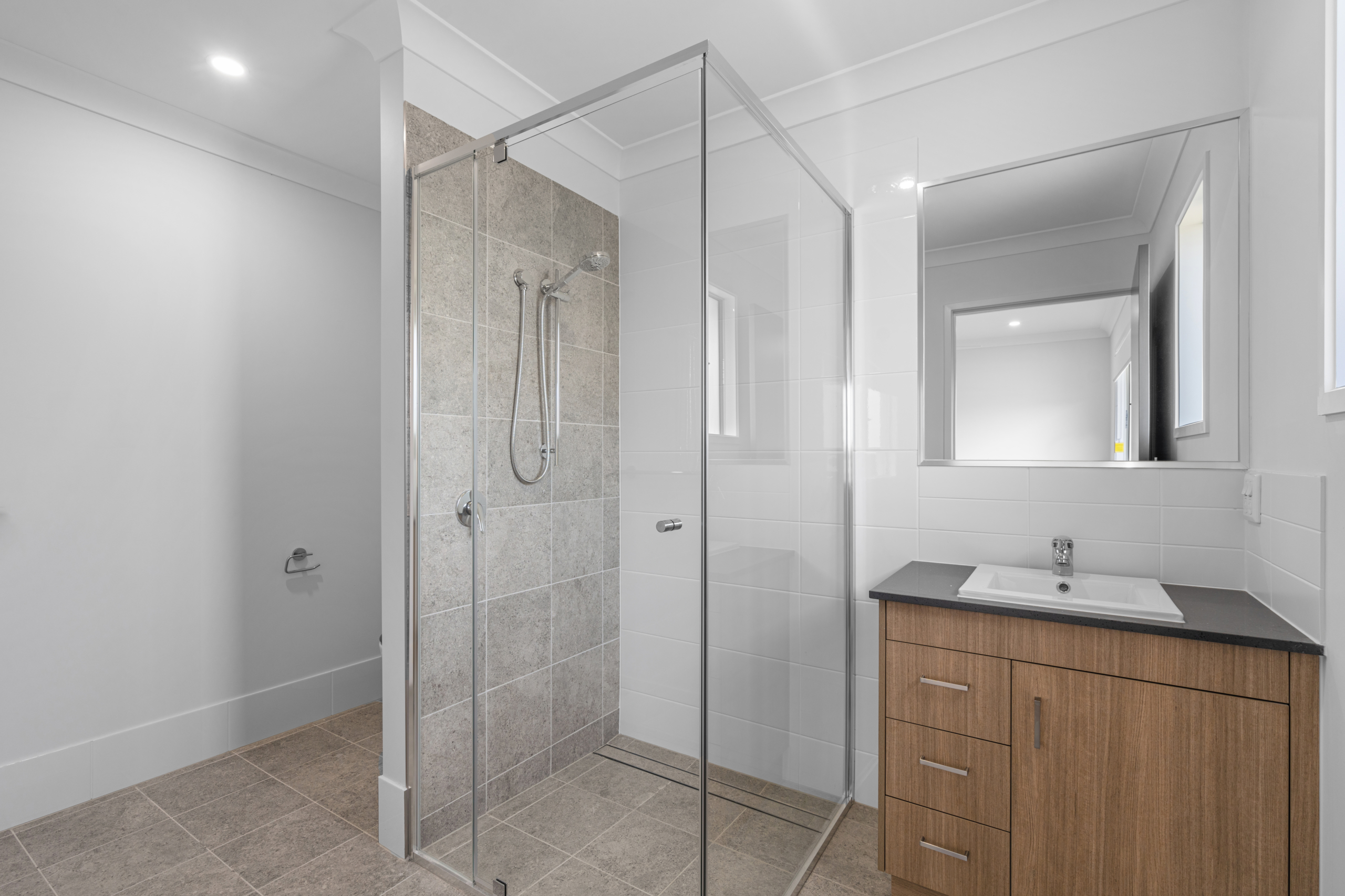 GLENVALE, TOOWOOMBA QLD – IMPROVED LIVEABILITY HOUSE — Home image 3