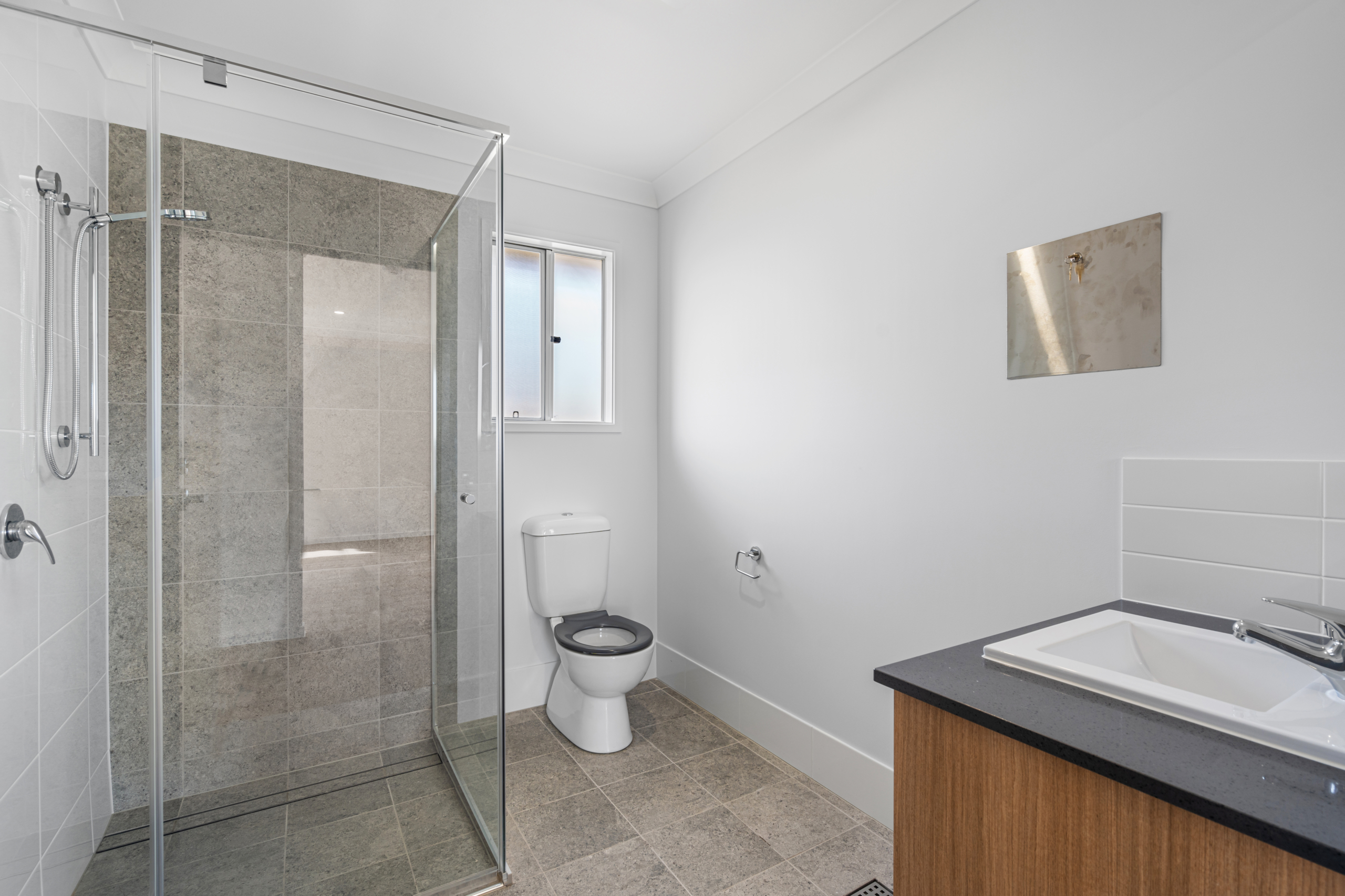 GLENVALE, TOOWOOMBA QLD – IMPROVED LIVEABILITY HOUSE — Home image 5