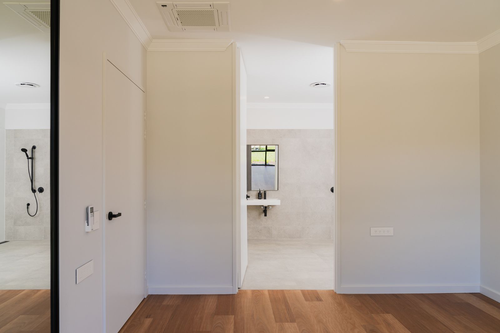 Feel at Home - In a 2-Bedroom Home That Works for You Disability Accommodation — Home image 3