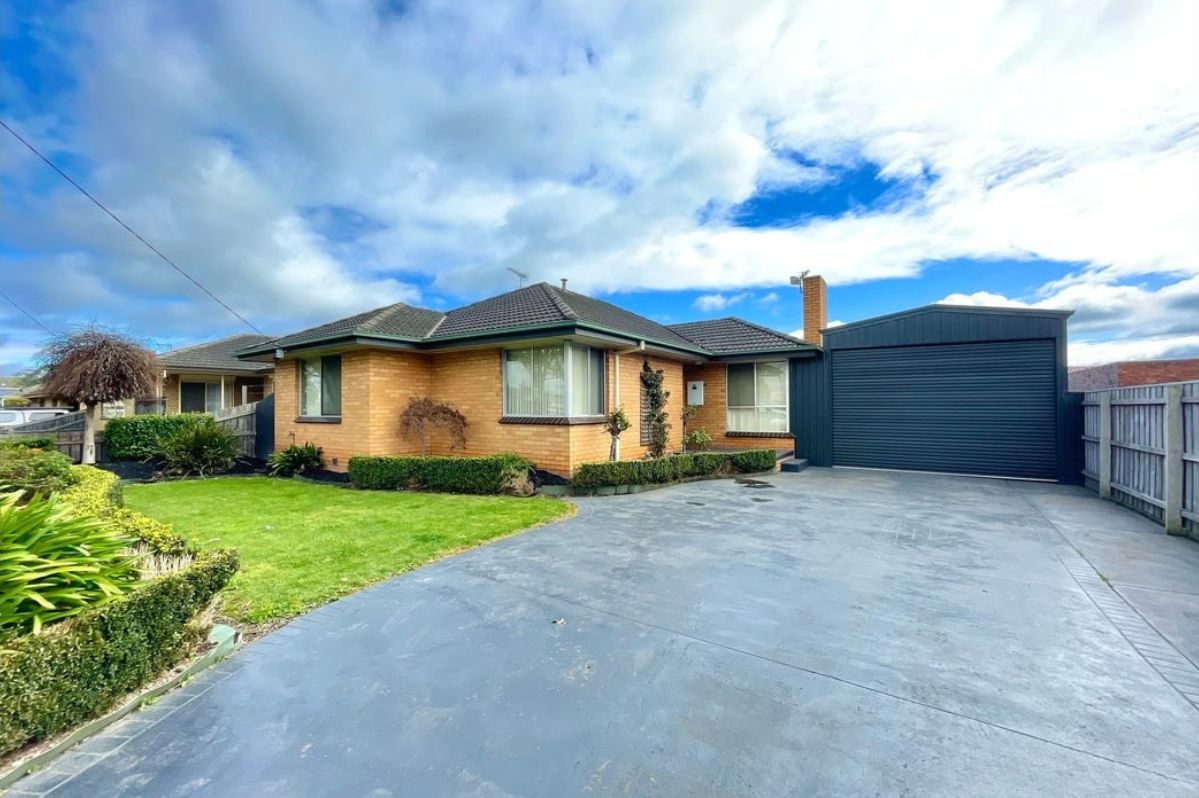 Princes Drive, Morwell – Accessible SIL Home with 3 Vacant Rooms — Home image 4