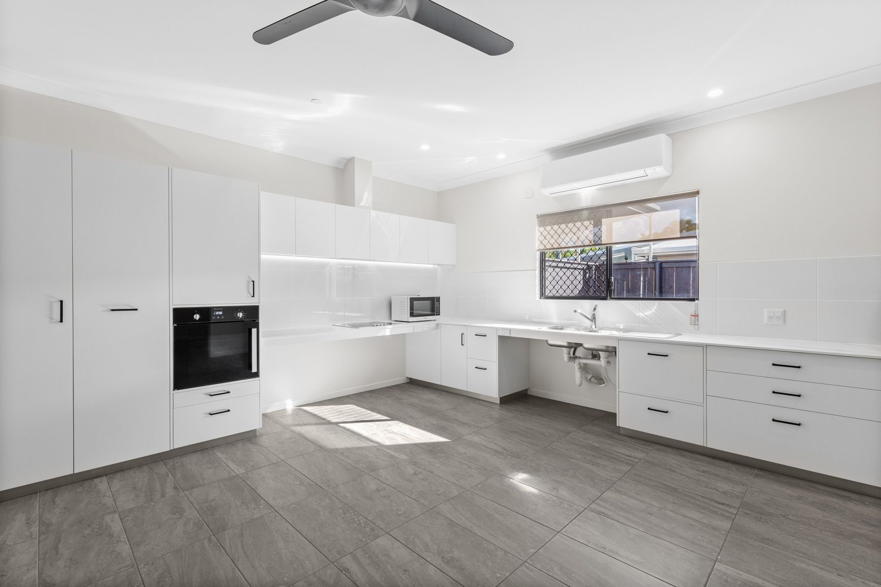 Yorkeys Knob (HPS) 3bed SDA Live near the beach! — Home image 3