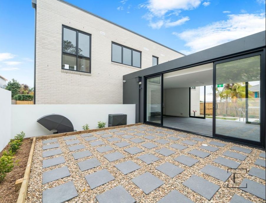 Frenchs Forest 24/7 on-site support brand new studio apartments available * Call Paula 0420812081 — Home image 4