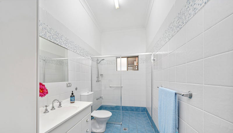 A spacious and central home in Campsie NSW! — Home image 4