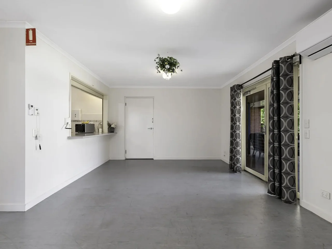 Dover Gardens - 1 Vacancy in 4 Bedroom Residence Basic — Home image 3