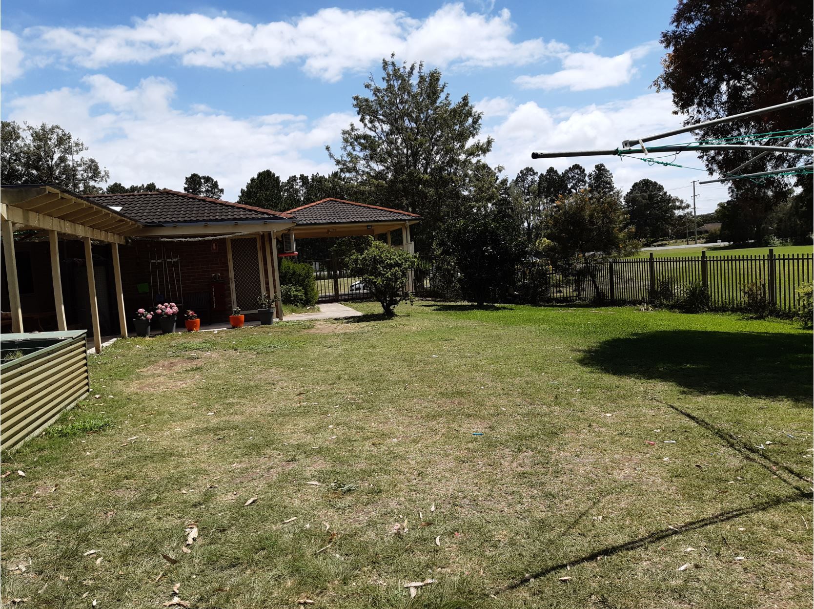 Self contained studio unit in Williamtown on acerage — Home image 3