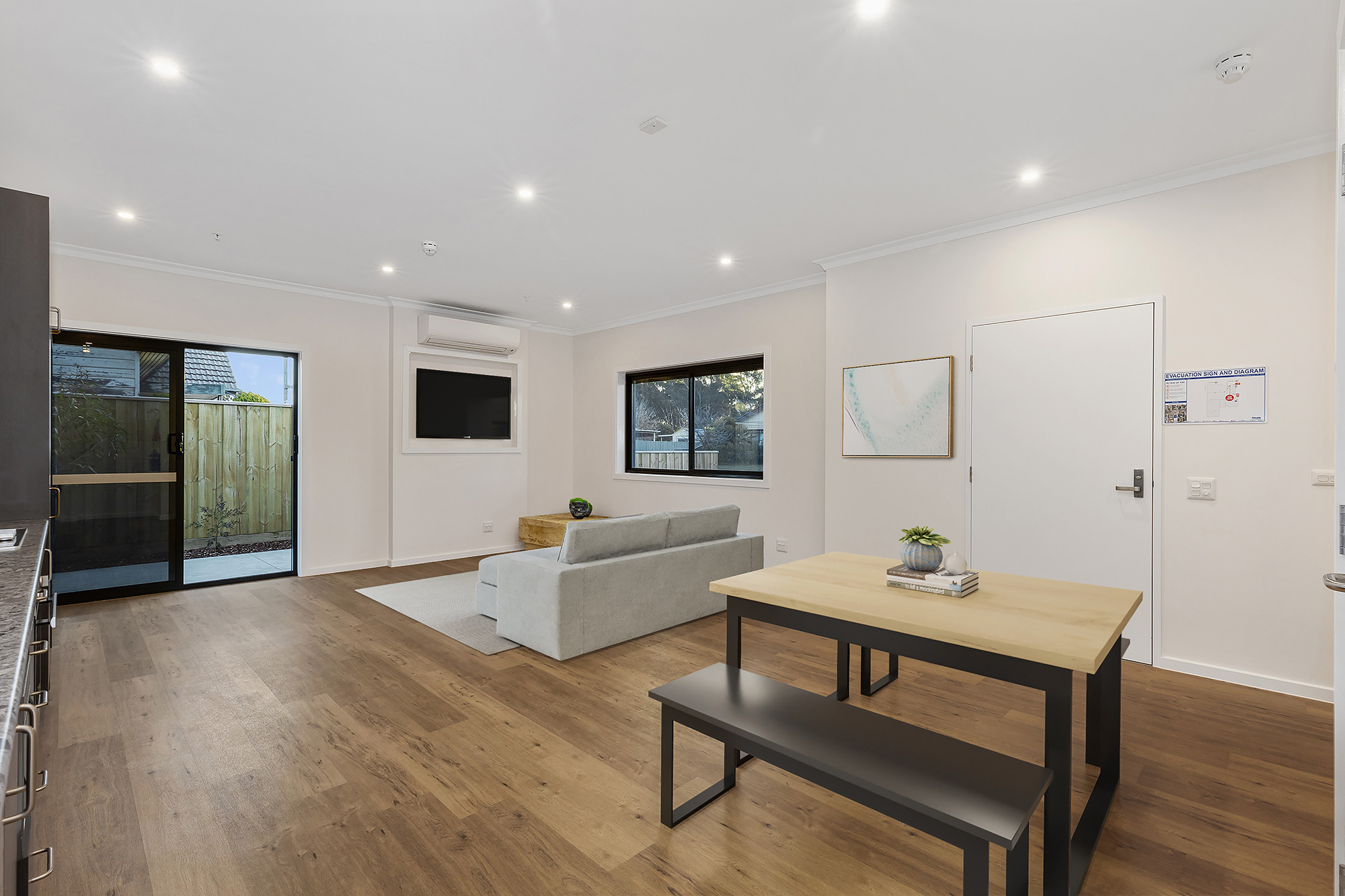 Villa with residential appeal — Home image 7