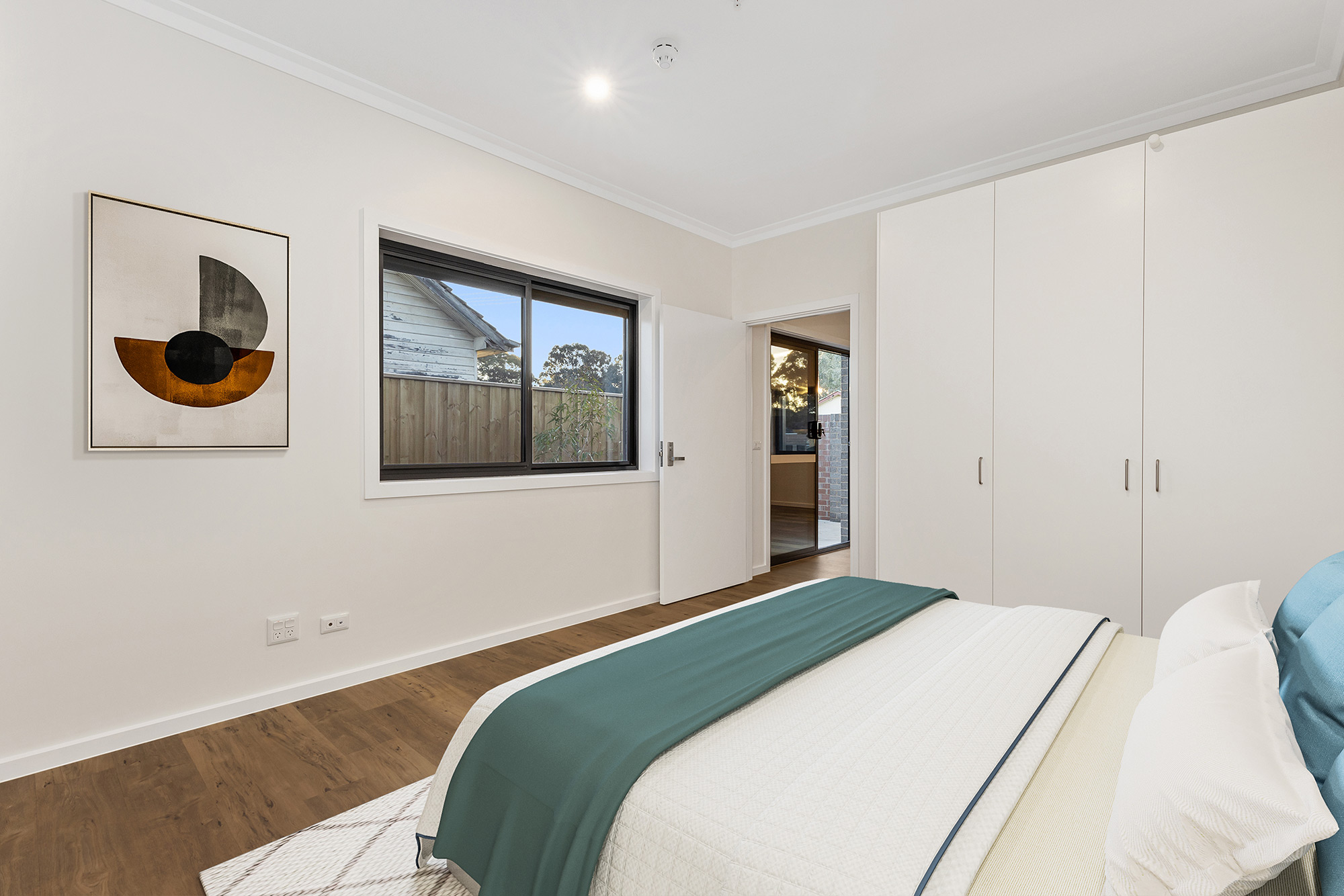Villa with residential appeal — Home image 8