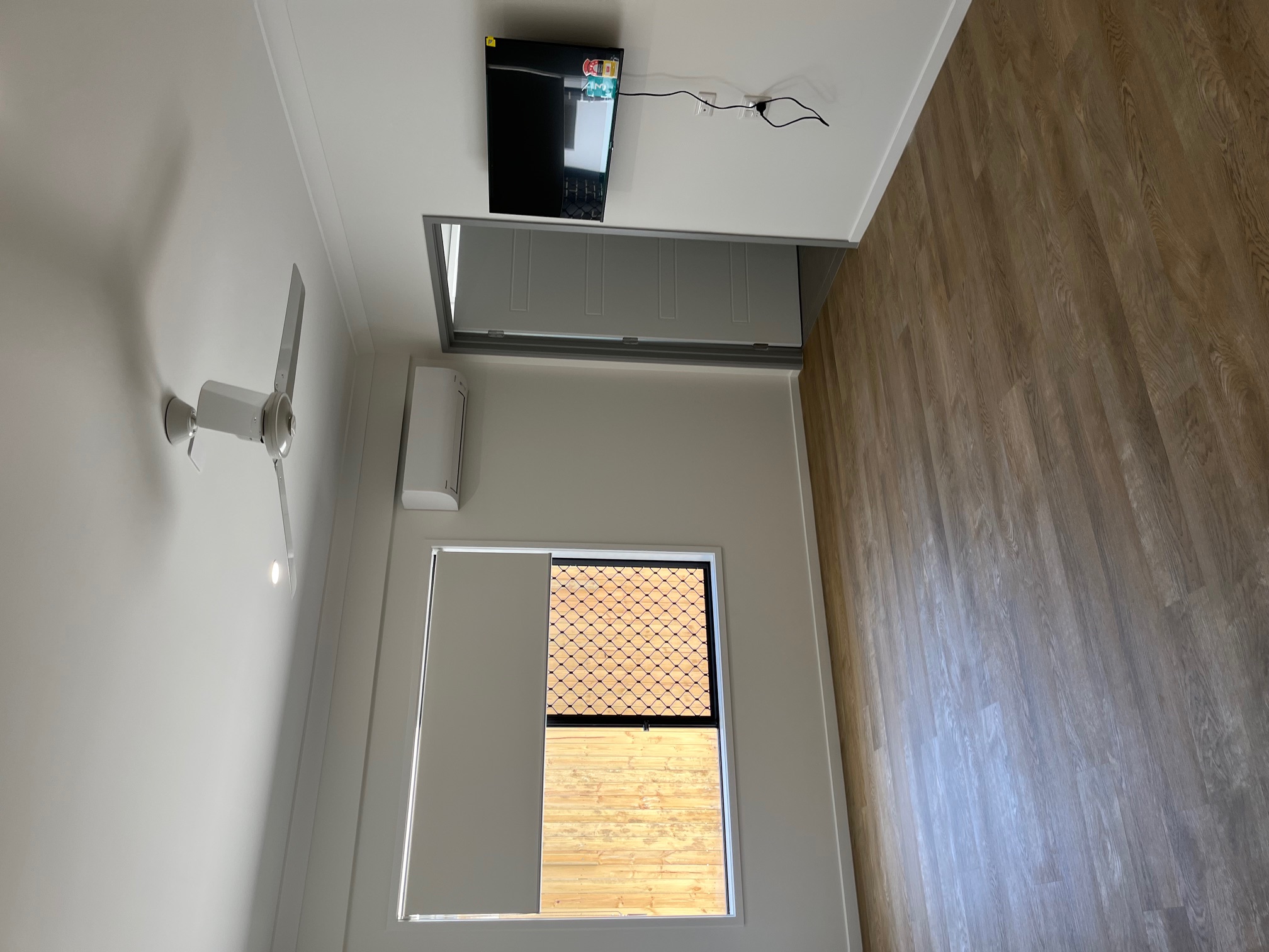 New spacious 2 living areas close to beaches bay park shops transport hospital — Home image 7