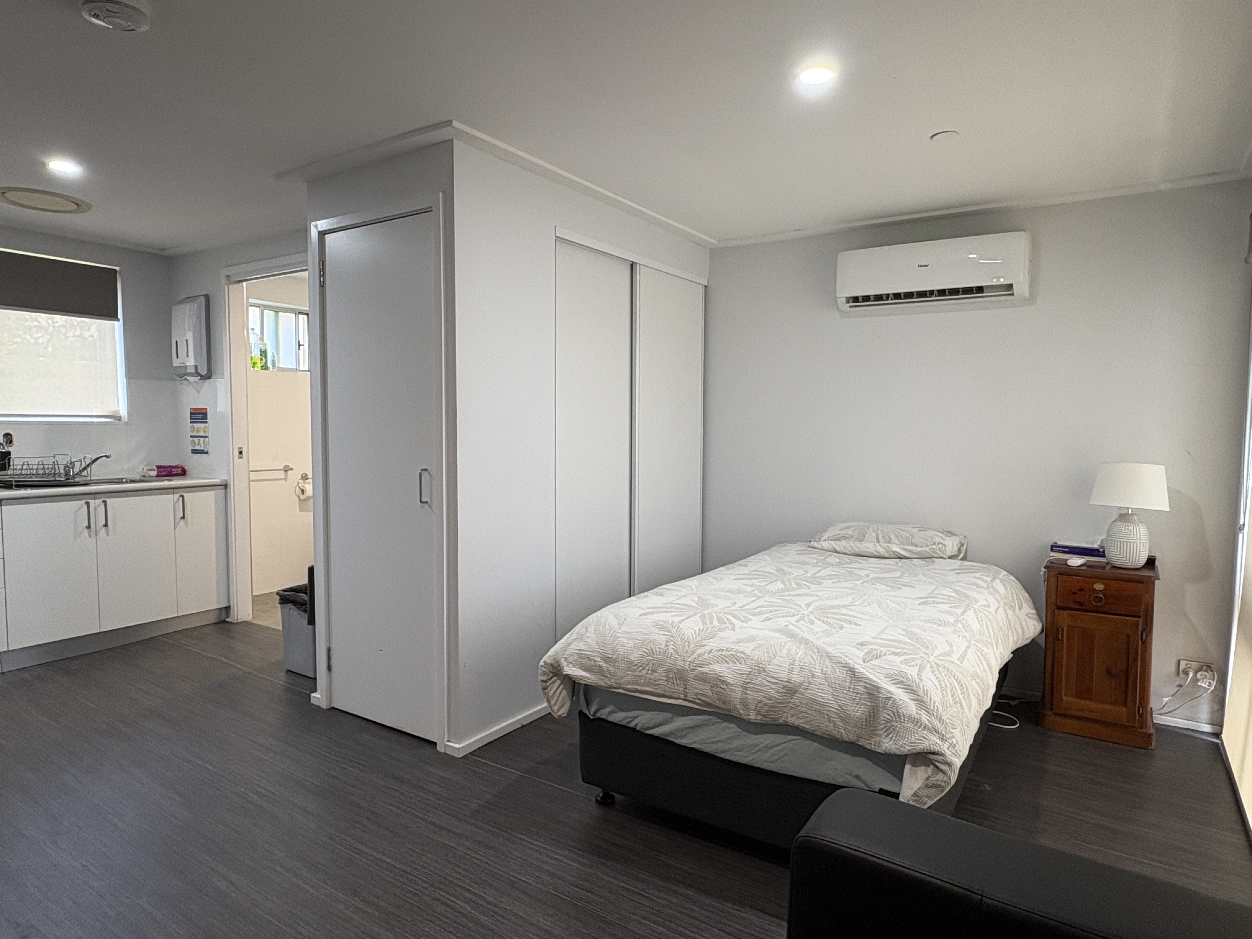 Beautiful Granny Flat, in the growing community of Tahmoor — Home image 4