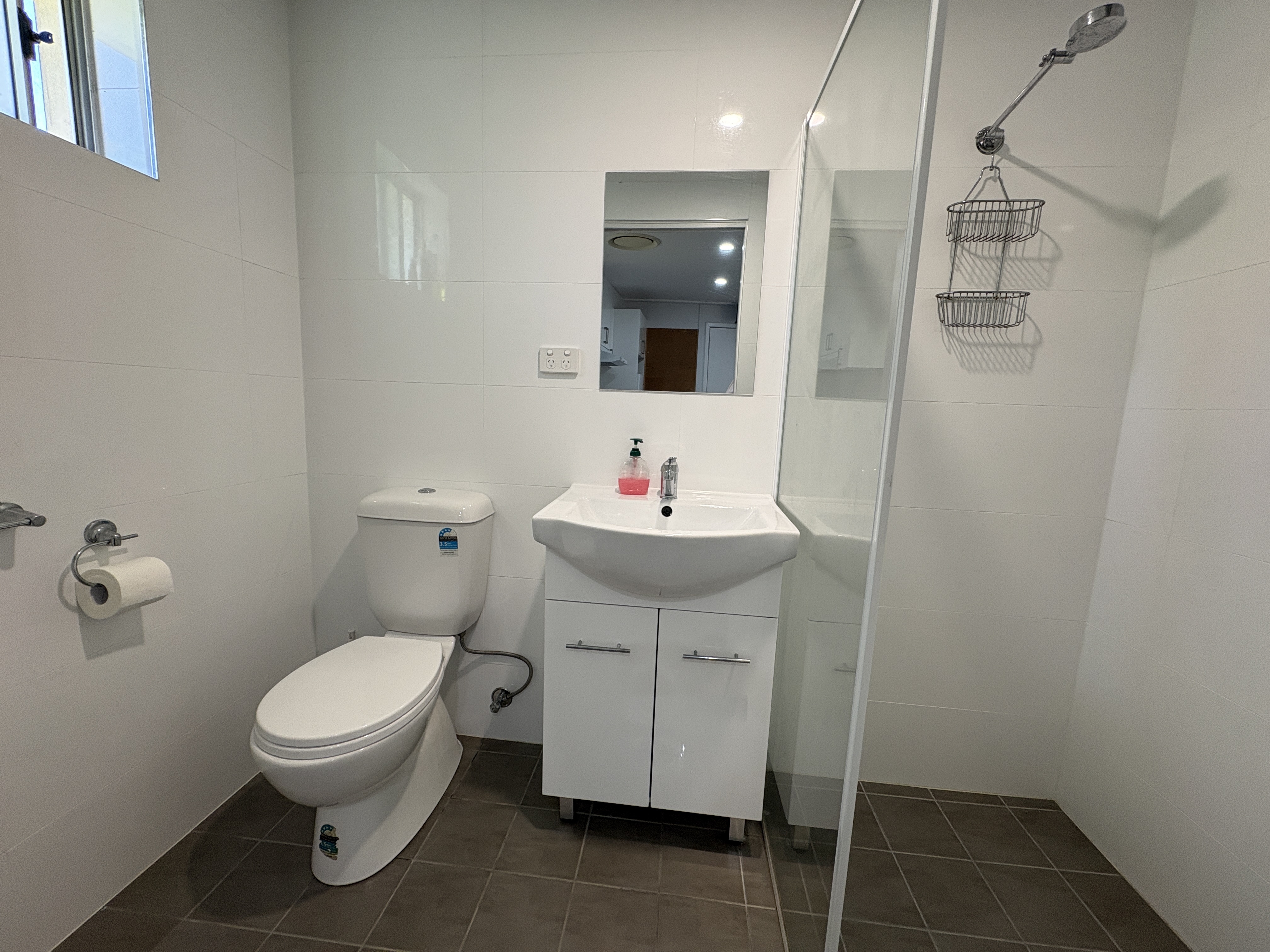 Beautiful Granny Flat, in the growing community of Tahmoor — Home image 7