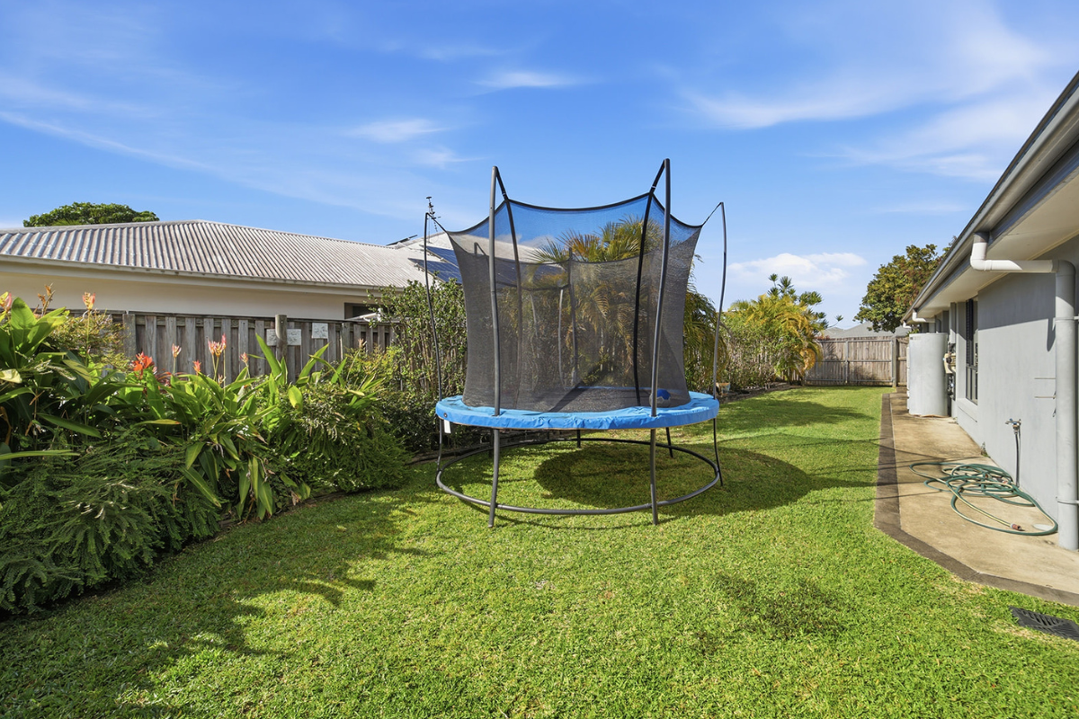 SIL: Blacks Beach, QLD — Home image 10