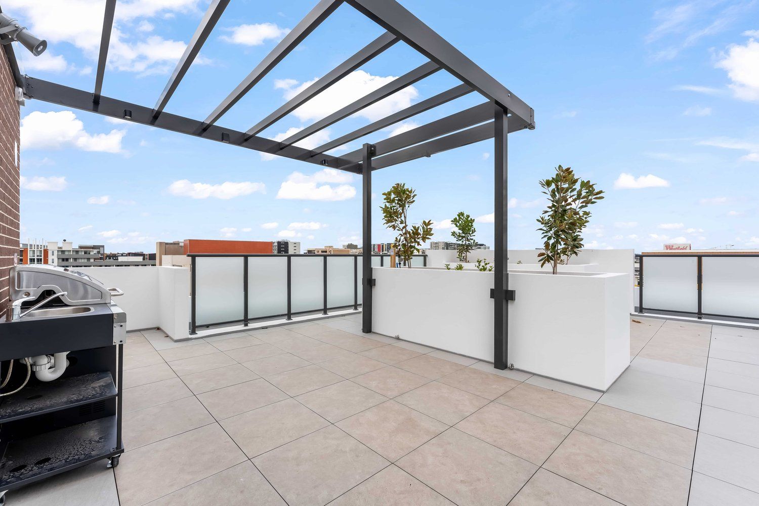 Architecturally Designed HPS 1 & 2-Bedroom SDA Apartments in Liverpool — Home image 8