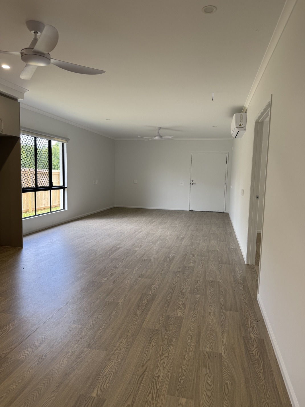 1 Bohemia Court, White Rock QLD 4868 — Home image 3