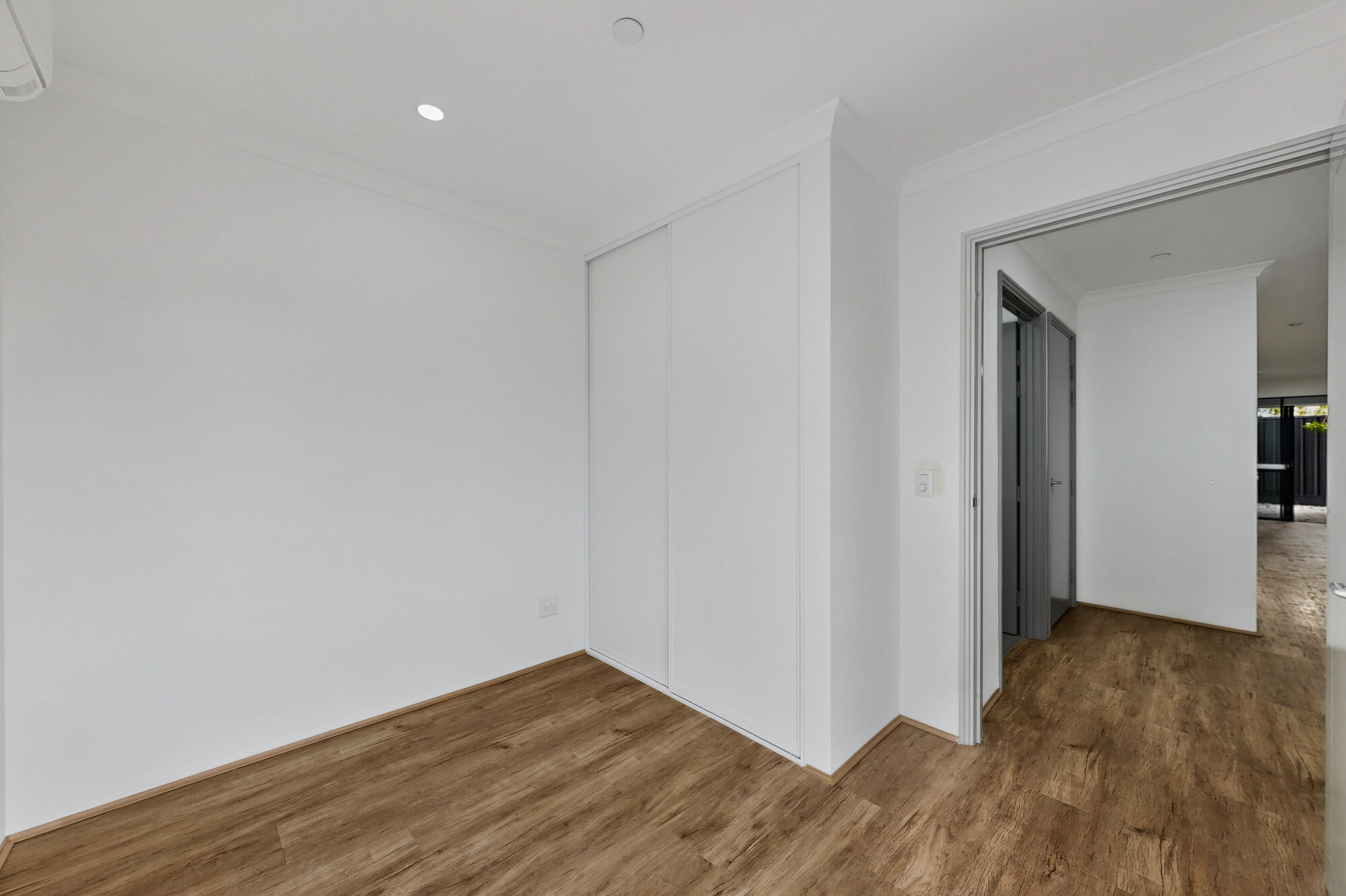 10D Markham Place Bentley, WA – Robust — Home image 3