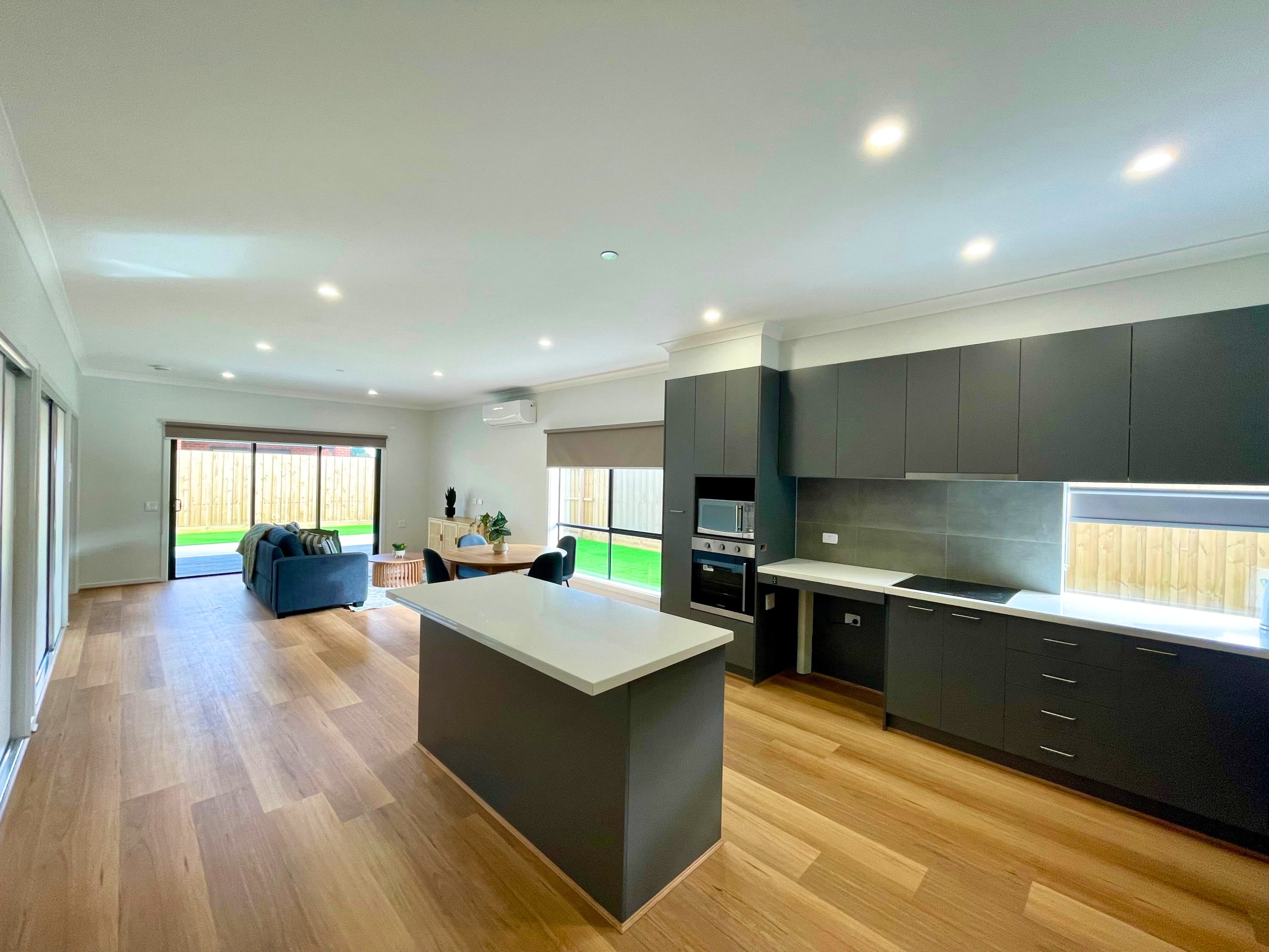 ROBWOOD HPS & BARIATRIC FEATURES - Armstrong Creek, Victoria — Home image 4