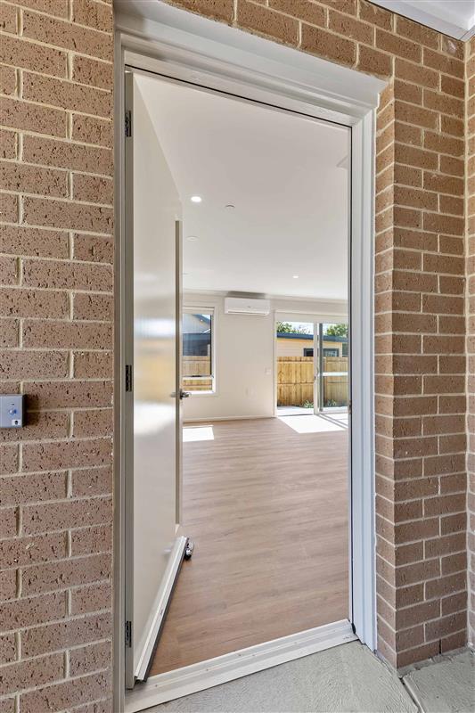 Live on your own in this 1 bed HPS Villa — Home image 3
