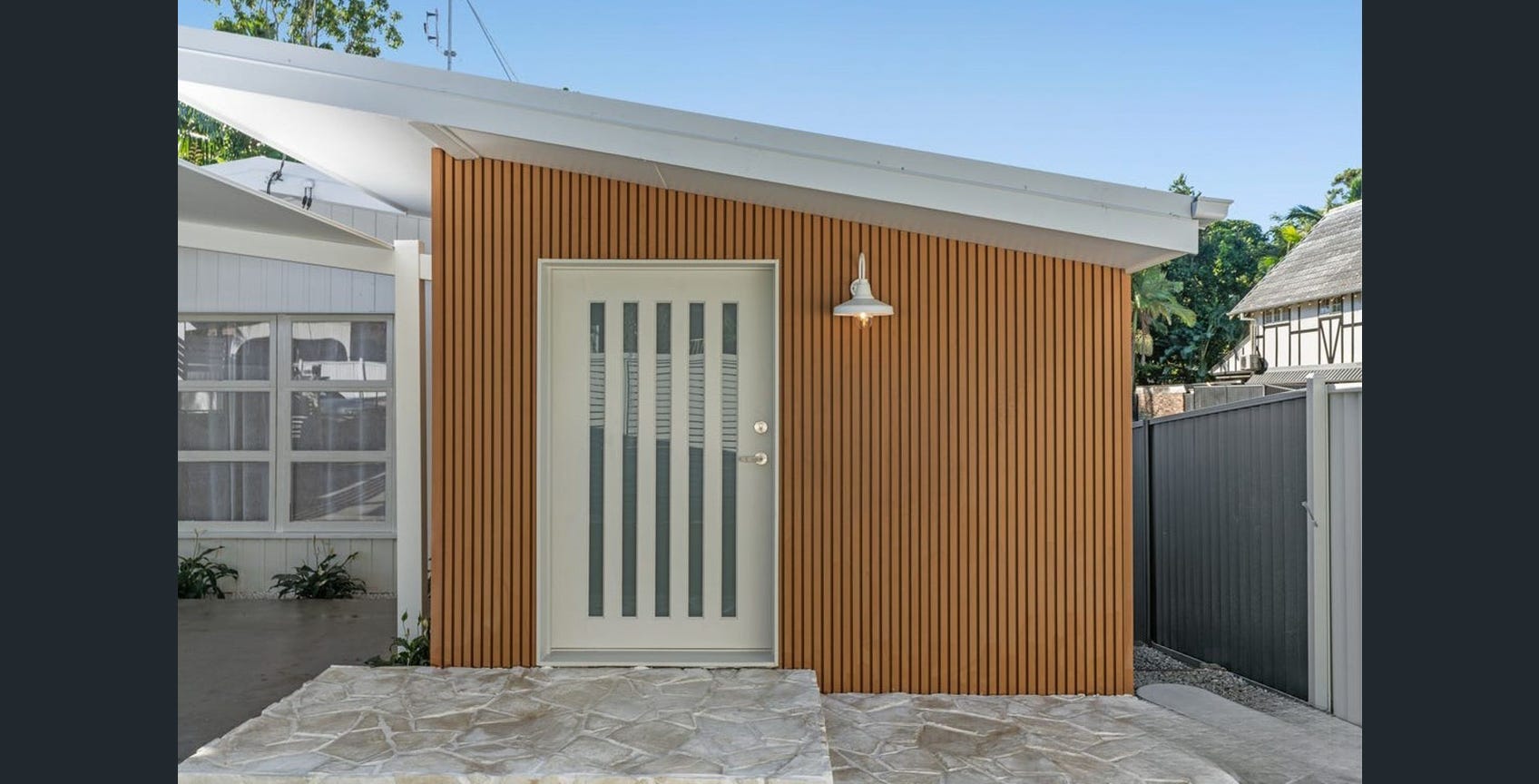 New SIL Home: Comfortable and Modern Living — Home image 9
