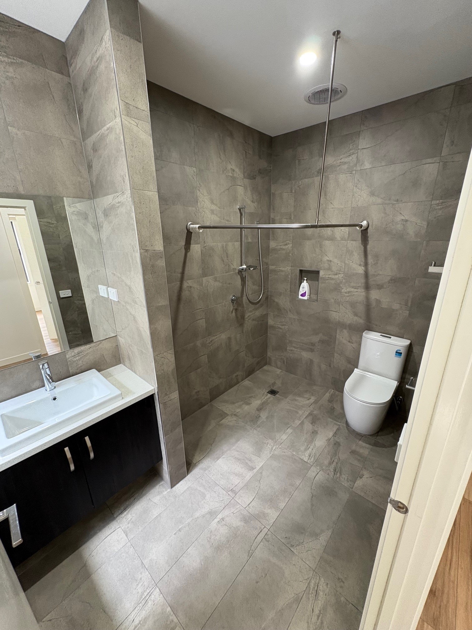 3 bedroom townhouse — Home image 4